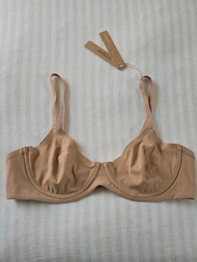 SKIMS Fits Everybody Unlined Demi Bra Size:38B Ochre